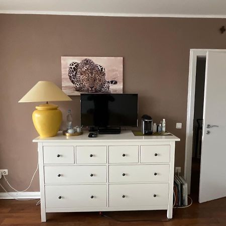 Wohnliches , Behagliches Zimmer Mit Balkon Und Wifi Mönchengladbach Exterior foto